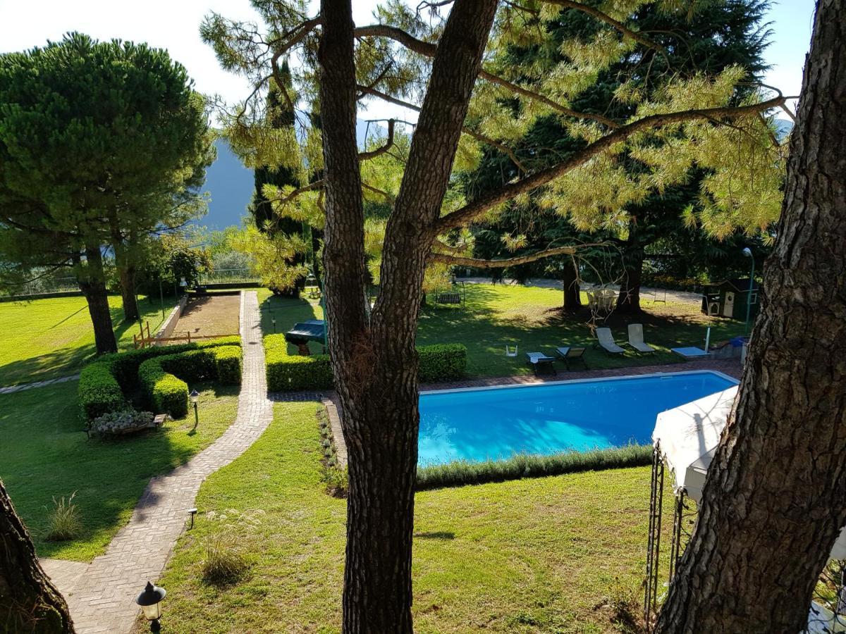 Villa Gaia ซาเลมาราซิโน ภายนอก รูปภาพ